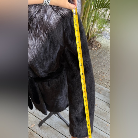 Mink Fur Coat with Silver Fox Hood – Black – Excellent Condition - Picture 9 of 16